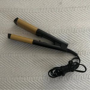 Revlon Flat Iron